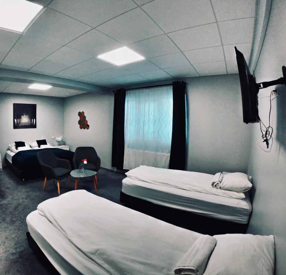 Hotel Tjarna Njarthvik Dış mekan fotoğraf