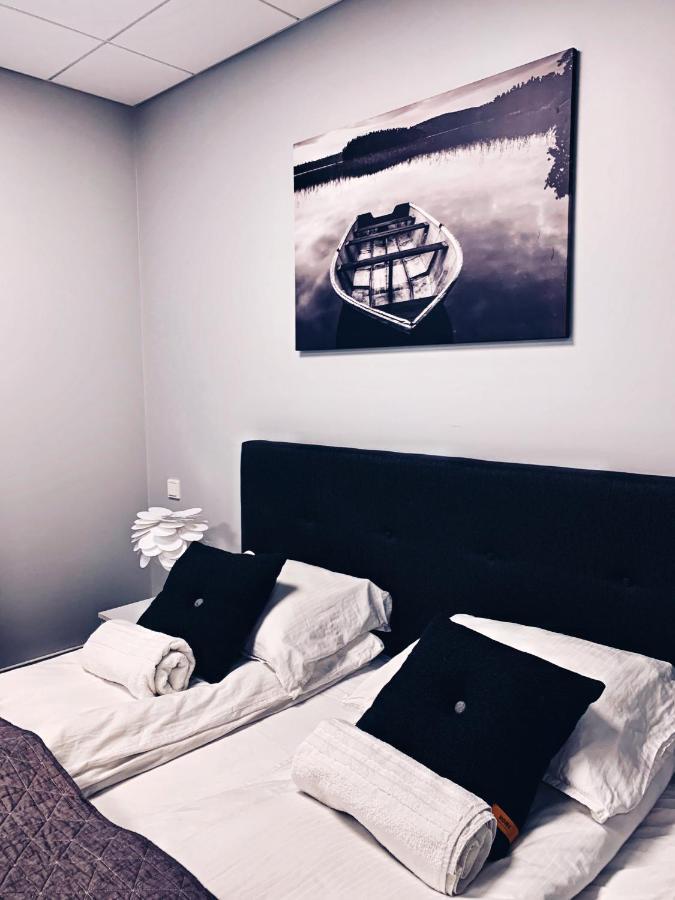 Hotel Tjarna Njarthvik Dış mekan fotoğraf